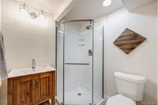 2231 Leyden St, Denver, CO 80207 - Photo 32