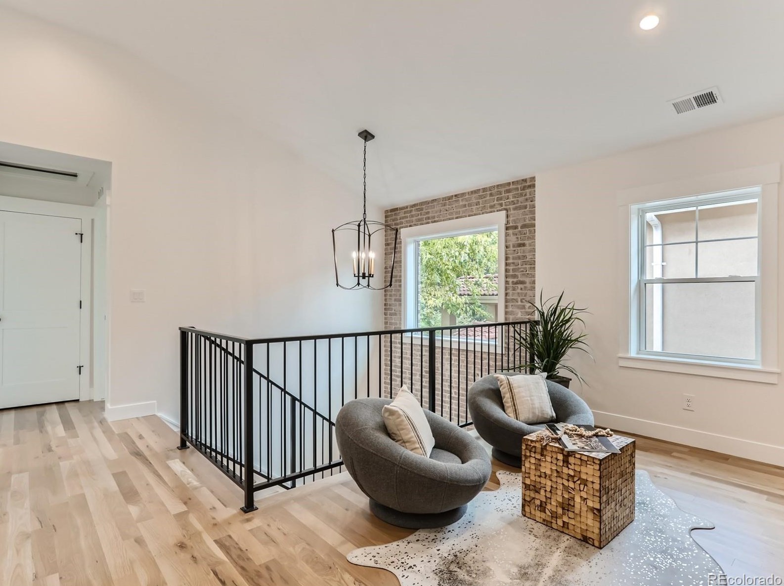 2644 Jasmine St, Denver CO  80222-6317 exterior