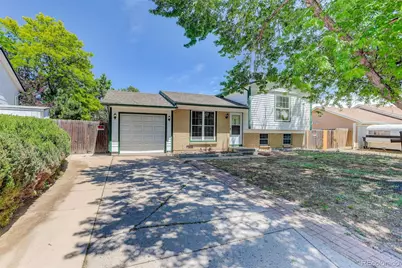 1672 S Rifle Street, Aurora, CO 80017 - Photo 2