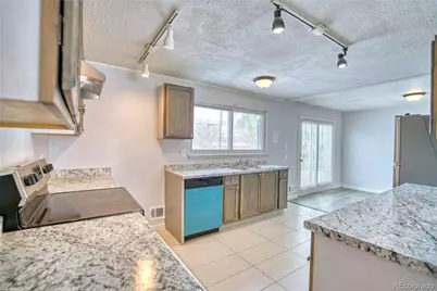 3137 Ursula Street, Aurora, CO 80011 - Photo 8