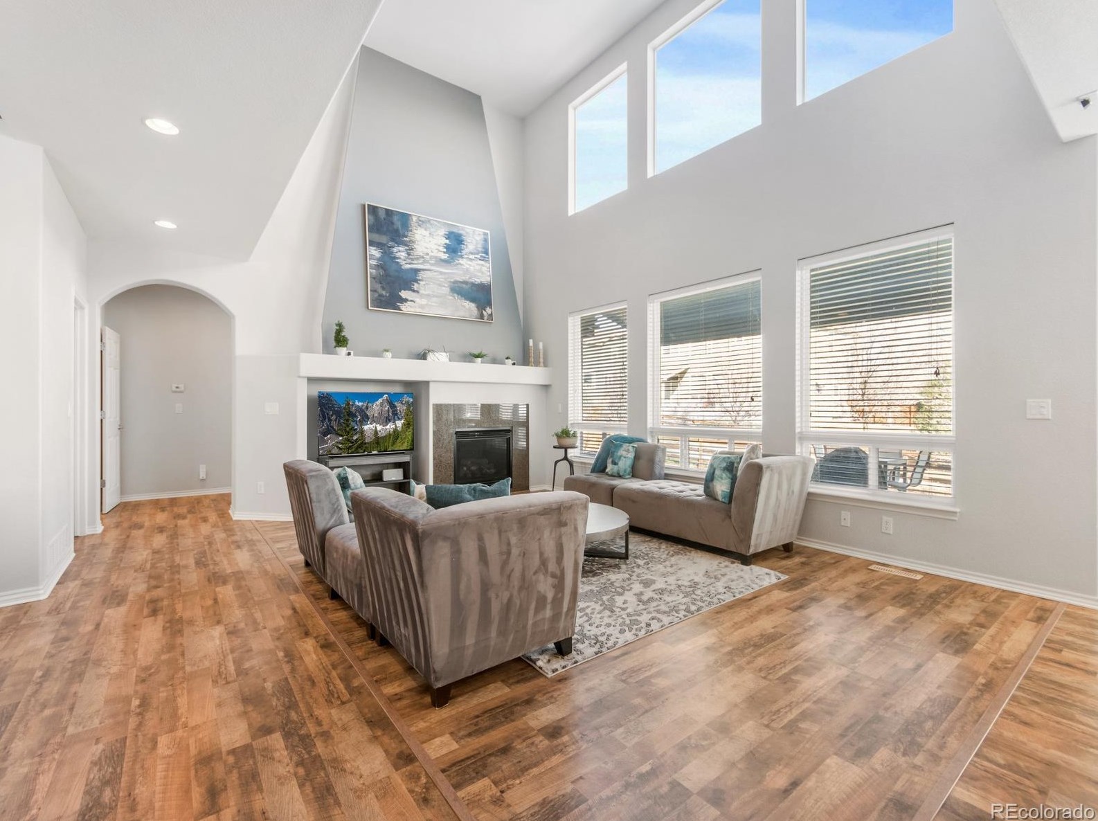 567 Kryptonite Dr, Castle Rock CO  80108-3079 exterior