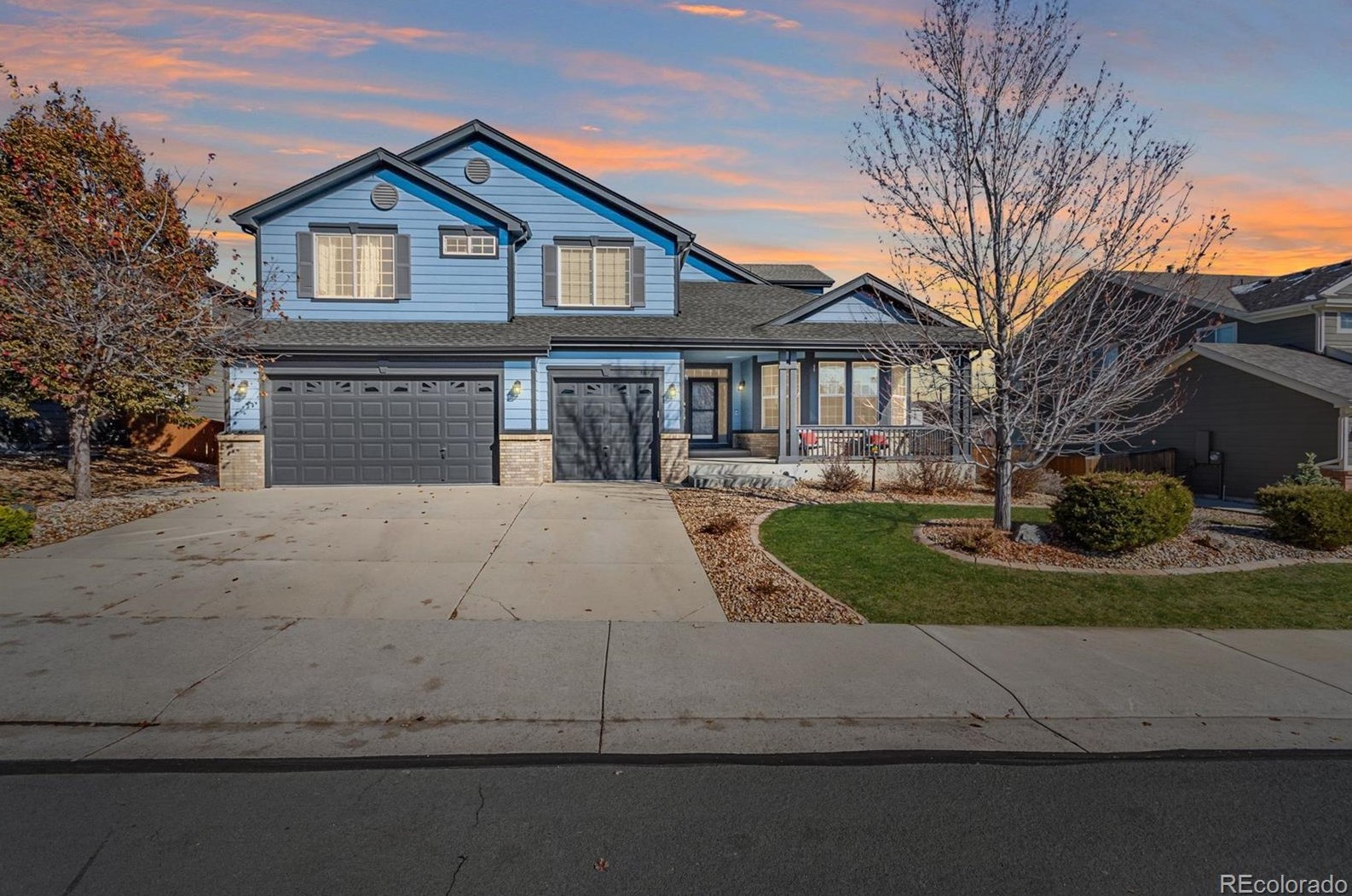 567 Kryptonite Dr, Castle Rock CO  80108-3079 exterior