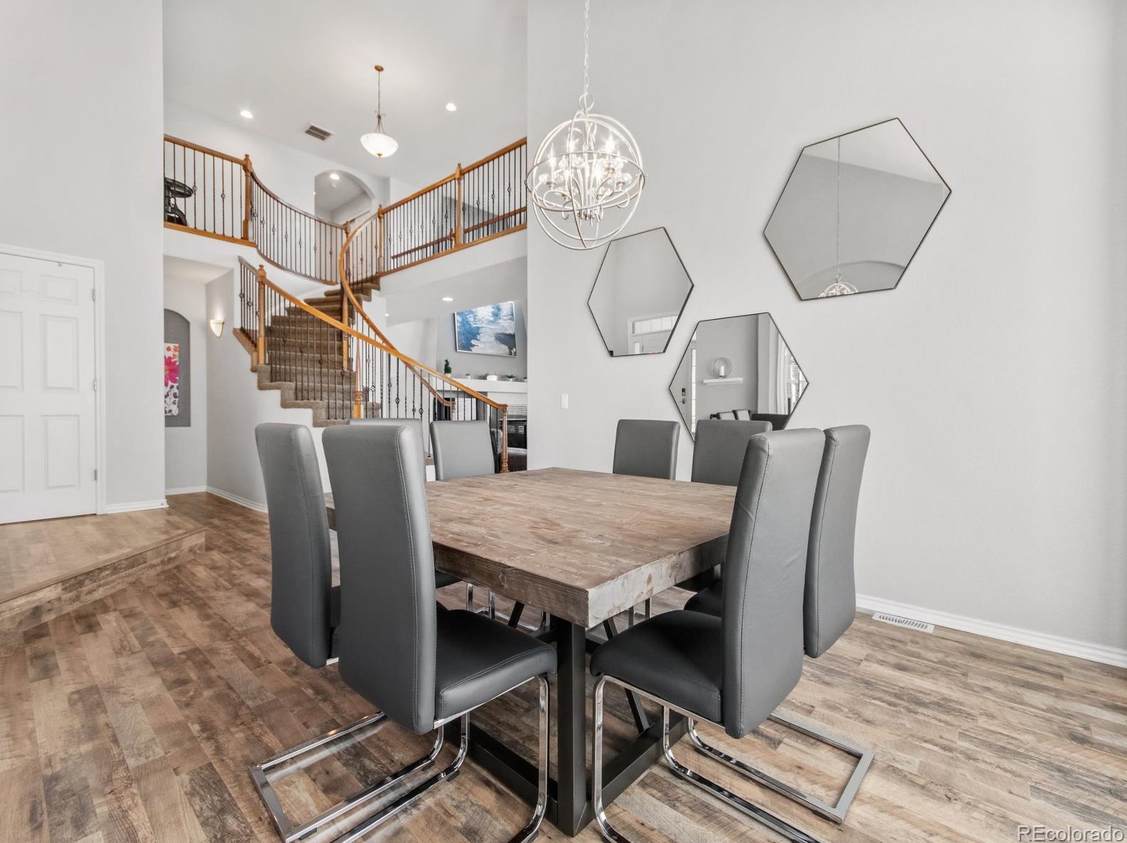 567 Kryptonite Dr, Castle Rock CO  80108-3079 exterior