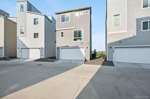 12331 Farmview Ln, Thornton, CO 80241 - Photo 4