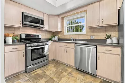 5292 Scranton Street, Denver, CO 80239 - Photo 10