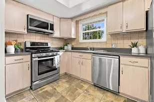 5292 Scranton St, Denver, CO 80239 - Photo 10