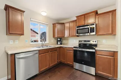 9795 Lima Circle, Commerce City, CO 80022 - Photo 8