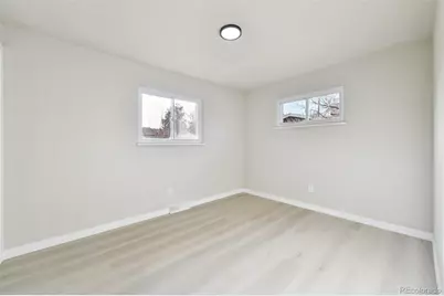 225 Tucson Street, Aurora, CO 80011 - Photo 12