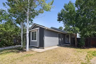 2320 E Cherrywood Dr, Lafayette, CO 80026 - Photo 2