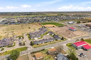 56352 Sunset Ave, Strasburg, CO 80136 - Photo 32