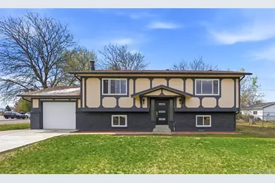56352 Sunset Avenue, Strasburg, CO 80136 - Photo 1