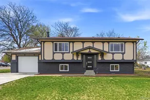 56352 Sunset Ave, Strasburg, CO 80136 - Photo 1