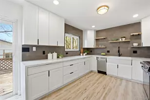 56352 Sunset Ave, Strasburg, CO 80136 - Photo 6