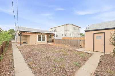 1945 Oakland Street, Aurora, CO 80010 - Photo 14