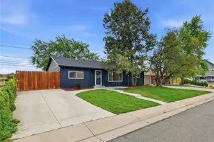 5387 Lynn Dr, Arvada, CO 80002 - Photo 2