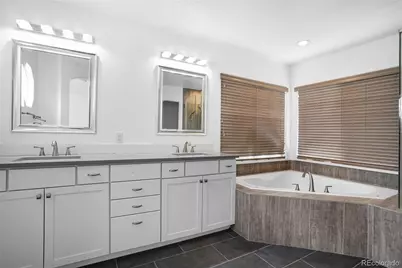 8691 E Hawaii Drive, Denver, CO 80231 - Photo 18