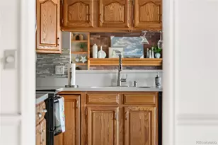 8586 Meadow Creek Dr, Highlands Ranch, CO 80126 - Photo 10