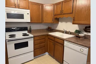3184 S Heather Gardens Way #205, Aurora, CO 80014 - Photo 1