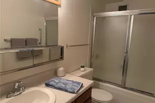 3184 S Heather Gardens Way, Aurora, CO 80014 - Photo 10