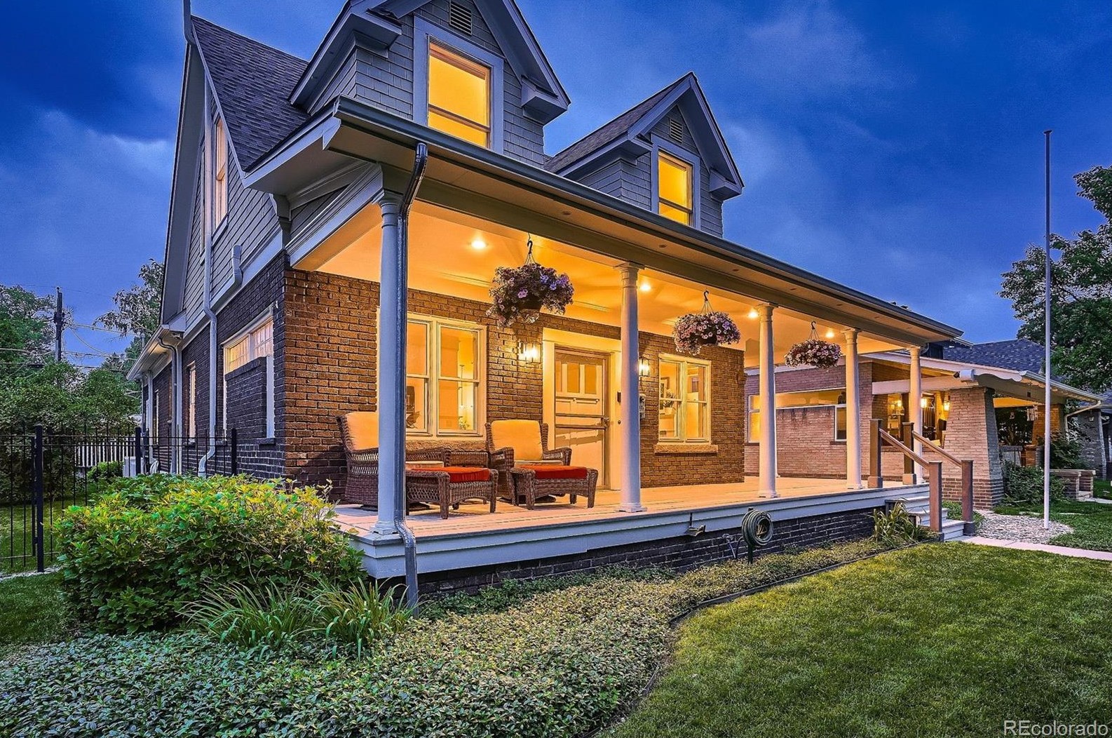 158 Humboldt St, Denver, CO 80218-3932