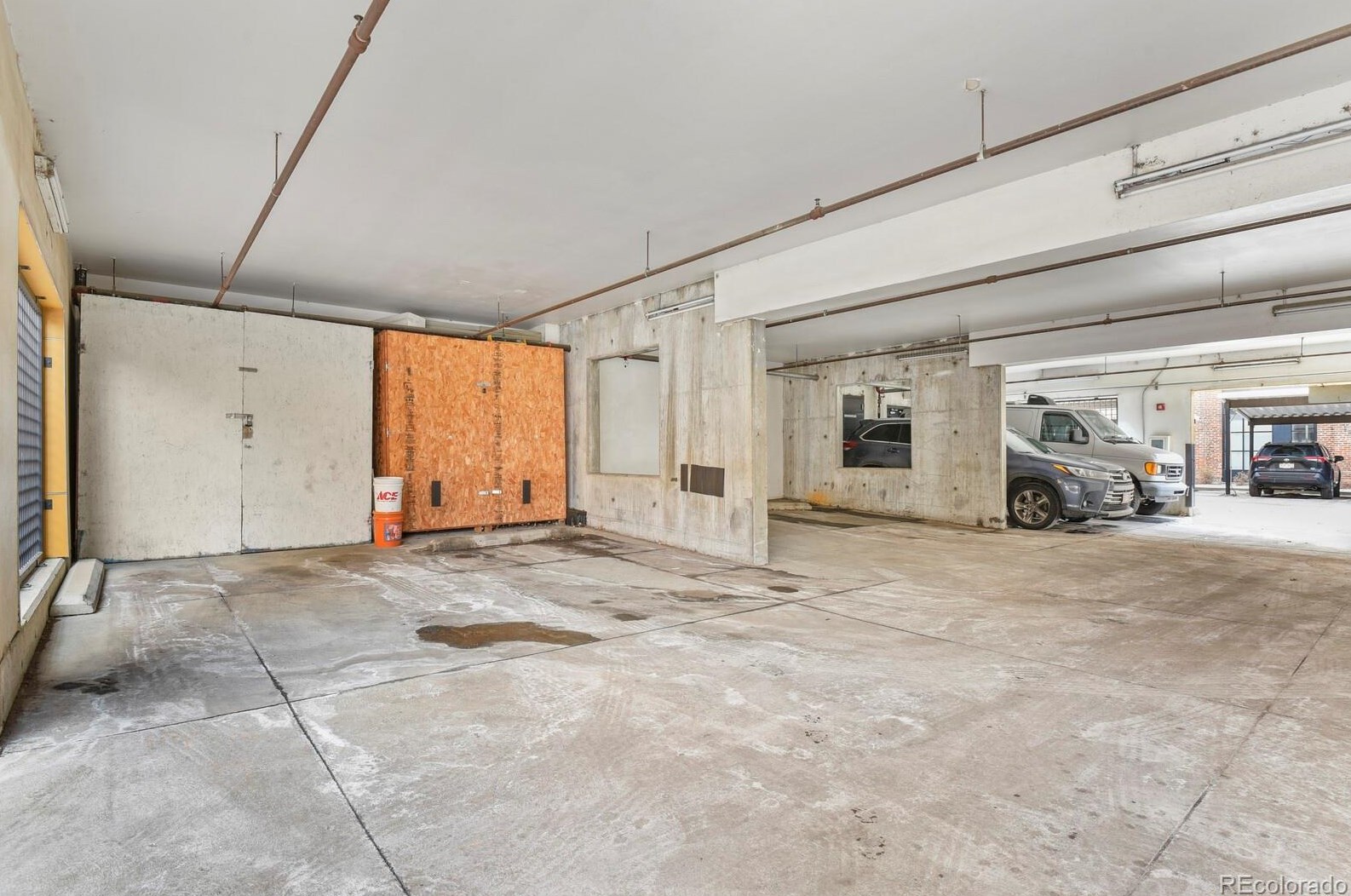 3295 Blake St, Denver CO  80205-2341 exterior