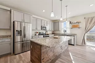 969 Honeyberry Ct, Elizabeth, CO 80107 - Photo 2