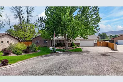 1346 Ridgewood Court, Canon City, CO 81212 - Photo 2