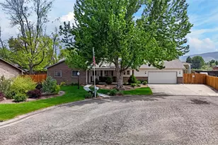 1346 Ridgewood Ct, Canon City, CO 81212 - Photo 2
