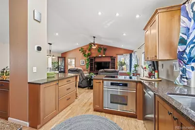 9361 Crestmore Way, Highlands Ranch, CO 80126 - Photo 6