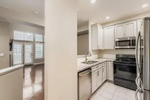 2712 W Greens Pl, Littleton, CO 80123 - Photo 10