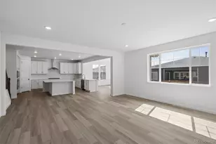 3661 N Hayleyville St, Aurora, CO 80019 - Photo 8