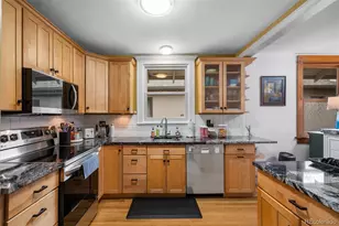 1136 Cook St, Denver, CO 80206 - Photo 14