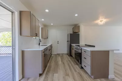 1341 S Yampa Court, Aurora, CO 80017 - Photo 8
