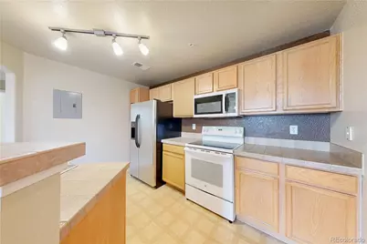 5703 N Gibralter Way #205, Aurora, CO 80019 - Photo 12
