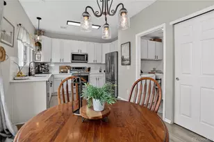 2422 S Genoa Way, Aurora, CO 80013 - Photo 10