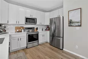 2422 S Genoa Way, Aurora, CO 80013 - Photo 4