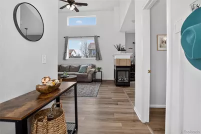 2422 S Genoa Way, Aurora, CO 80013 - Photo 2