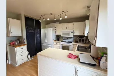 19062 E Quinn Place, Aurora, CO 80015 - Photo 10