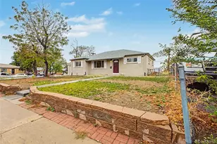2301 E 93rd Pl, Thornton, CO 80229 - Photo 2