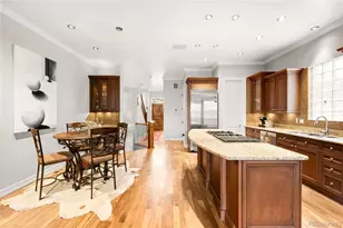 2527 Tremont Pl, Denver, CO 80205 - Photo 10