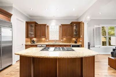 2527 Tremont Place, Denver, CO 80205 - Photo 6