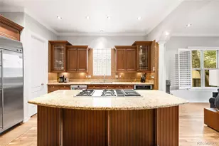 2527 Tremont Pl, Denver, CO 80205 - Photo 6