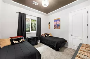 2527 Tremont Pl, Denver, CO 80205 - Photo 32