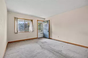 3061 S Dahlia St, Denver, CO 80222 - Photo 8