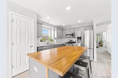 9548 E 112th Drive, Henderson, CO 80640 - Photo 2