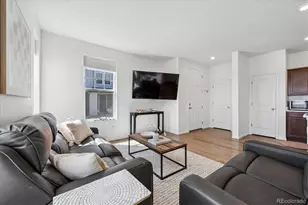 608 N Bersshine Ct, Watkins, CO 80137 - Photo 16