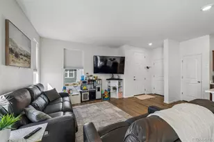 608 N Bersshine Ct, Watkins, CO 80137 - Photo 2