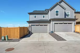 608 N Bersshine Ct, Watkins, CO 80137 - Photo 30