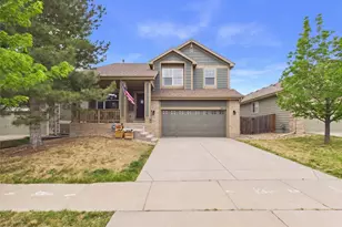 24734 E Gunnison Dr, Aurora, CO 80018 - Photo 2
