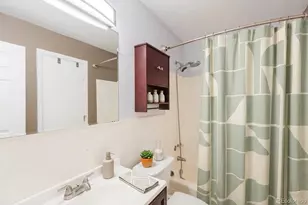 20652 E Batavia Dr, Aurora, CO 80011 - Photo 10